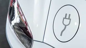 Akaryakıt Zamları Elektrikli Araç Satışlarını Patlattı: Avrupa'da Yeni Rekor!