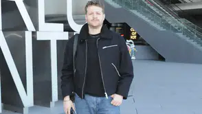 Burak Yörük, İstanbul'da Dizi Molası Verdi: Hayranlarından Büyük İlgi!