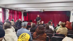 Arhavi'de LGS Temalı Veli Toplantısı: Atatürk Ortaokulu'nda Aile Desteği ve İş Birliği Vurgusu