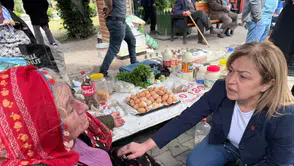 CHP, Özgür Özel liderliğinde Artvin'de Esnaf Sorunlarını Dinleyip Çözüm Arayışında!