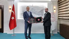 Vali Bozkurt, İletişim Başkanlığı'nın Erzurum Bölge Müdürü Küçükece ile önemli bir buluşma gerçekleştirdi!