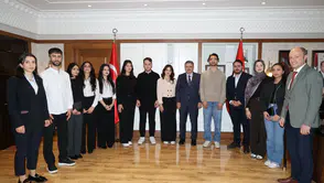 Başkan Genç, Başarılı Hukuk Öğrencilerini Ödüllendirdi
