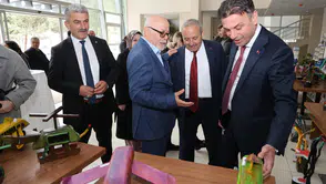 Maçka'da Sami Yılmaz'ın Doğa Temalı Ahşap Sergisi Büyük İlgi Gördü!