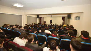 Erkut Çelebi, Kariyer Günleri'nde Öğrencilere İş Hayatı Deneyimlerini Paylaştı