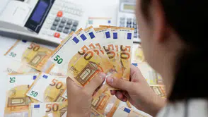İtalya'nın en büyük bankası Intesa rakibi için 30 milyar euro teklif verdi