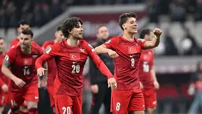 Türkiye - Paraguay Maçı Öncesi Muhtemel 11'ler Belli Oldu! Montella’dan 3 Değişiklik Hamlesi