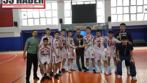 Artvin’de Futsal Gençler B Erkek İl Birinciliği Tamamlandı: Şampiyon Artvin Anadolu İmam Hatip Lisesi Oldu