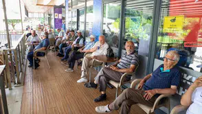 Emeklilerin Yeni Buluşma Yeri: Antalya'daki "Emekli Kahveleri"