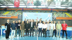 Trabzon'da Masa Tenisi Terfi Türkiye Şampiyonası Tamamlandı: Şampiyonlar Belli Oldu