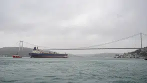 İstanbul Boğazı transit gemi geçişine kapatıldı