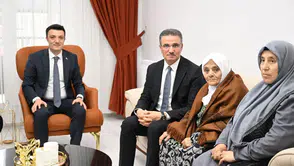 Vali Baruş'tan Şehit Ailesi ve Gaziye Anlamlı Ziyaret