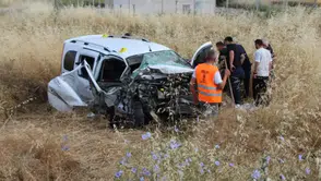 Cenaze dönüşü feci kaza: Aynı aileden 3 kişi kazada hayatını kaybetti