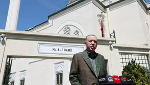 Başkan Erdoğan cuma namazını Hz. Ali Camisi'nde kıldı