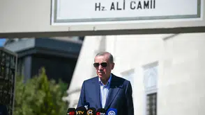 Cumhurbaşkanı Erdoğan, Cuma Namazı'nı Tarihi Hz. Ali Camisi'nde Gerçekleştirdi