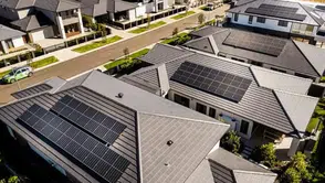 Avustralya'da yeşil enerji dönüşümü: Çatı tipi güneş panelleri elektrikli araç satışlarını uçurdu