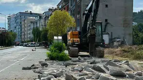 Arsin’de Fen İşleri Ekipleri Sahada: Mahallelerde Çalışmalar Sürüyor