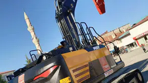 Çat Belediyesine Yeni Ekskavatör Kazandırıldı