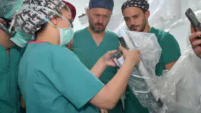 KTÜ Farabi Hastanesi'nde Robotik Cerrahi Dönemi Başladı: da Vinci Sistemi Hizmete Girdi