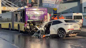İETT, Polis Eşliğinde Gerçekleşen ve Üç Kişinin Hayatını Kaybettiği Kaza Sonrası Soruşturma Açtı!