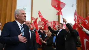 İYİ Parti'de Olağanüstü Toplantıda 'Kararlılıkla İleriye' Vurgusu Yapıldı