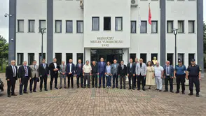 Beşikdüzü’nde Eğitim ve İlçe Gelişimi İçin Paydaş Toplantısı Gerçekleştirildi