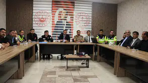 Çat’ta Öğrencilerin Güvenliği İçin Okul Servis Şoförleriyle Koordinasyon Toplantısı