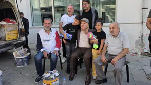Başkan Sekmen Kavaflar Çarşısı’nda Esnaf ve Vatandaşlarla Buluştu