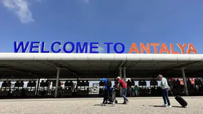 Antalya Havalimanı ağustosta 5 milyon 893 bin 602 yolcuya hizmet verdi