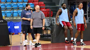 Trabzonspor’da Selçuk Ernak hedefi açıkladı! “Bu gruptan çıkmamız lazım”