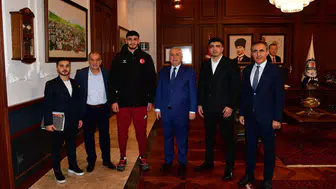 Vali Yıldırım, Milli Sporcuları Makamında Kabul Etti