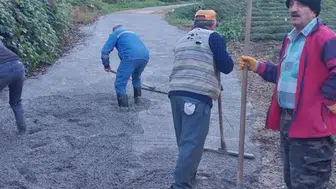 Güneyce’de Köylüler Yolları İmece Usulü Onardı