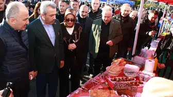 Hamsi Festivali'nde 2 Ton 53 Kilo Lezzetli Hamsi Misafirlere Sunuldu!
