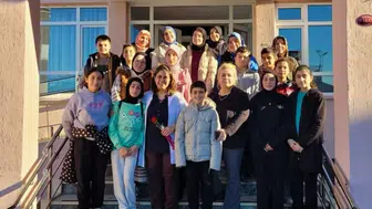 Huzurevi ve Öğrenciler Arasında Anlamlı Buluşma: Kuşaklar Arası Etkileşim Sağlandı