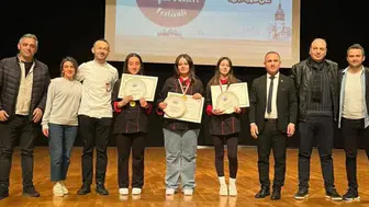 Akçaabatlı öğrenciler İstanbul Mutfak Günleri'nde 10 altın madalya kazandı