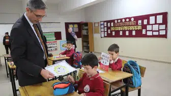 İl Millî Eğitim Müdürü Kahraman, Kalecik İlkokulu ve Ortaokulunu Ziyaret Etti