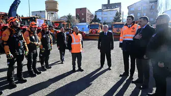 Erzurum’da Kış Koşullarına Karşı Önlemler Alındı: Kar ve Buzla Mücadele Sezonu Başladı!