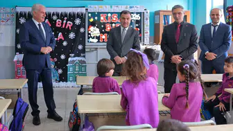 Bayburt’ta Karne Sevinci: Protokol Öğrencilerin Heyecanına Ortak Oldu