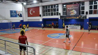Artvin’de Kamu Spor Oyunları Kapsamında Futsal Karşılaşması