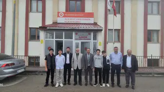 Alkazan Kur’an Kursu Hafızlarına Belgeleri Takdim Edildi