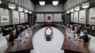 Kabine toplanıyor: Masada fon soruşturması var