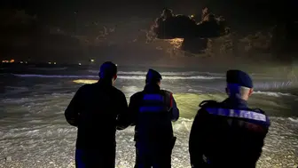 Sinop'ta tekne alabora oldu: 1 polis öldü, 1 polis aranıyor