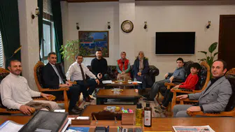 Yomra'da Gençlik Projeleri İçin Verimli Toplantı Gerçekleşti