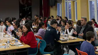 Akyaka’da İftar bereketi öğrencilerle paylaşıldı