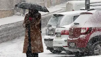 Kars'ta eğitime kar engeli