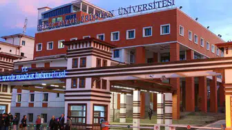 RTEÜ'de Devam Zorunluluğu Değişti, Teorik Dersler İçin Rahatlama Sağlandı