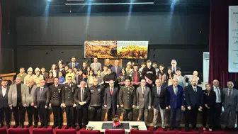 Hopa’da 18 Mart Çanakkale Zaferi ve Şehitleri Anma Programı Düzenlendi