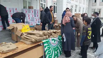 STUTTGART RİZELİLER DERNEĞİ 200 MUHTAÇ ÇOCUĞU GİYDİRDİ