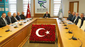 Rize’de kritik buluşma: RTEÜ Geliştirme Vakfı Mütevelli Heyeti toplandı