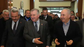 Gençlik ve Spor Bakanı Osman Aşkın Bak Rize’ye Geldi: Rize-Artvin Havalimanı’nda Karşılandı