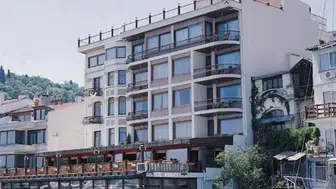 Uyuşturucu ve fuhuş suçlamaları: 26 şüpheliye operasyon düzenlendi